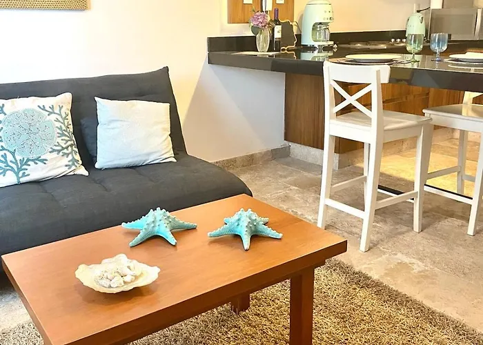 Amazing New Comfy Steps From The * Puerto Morelos